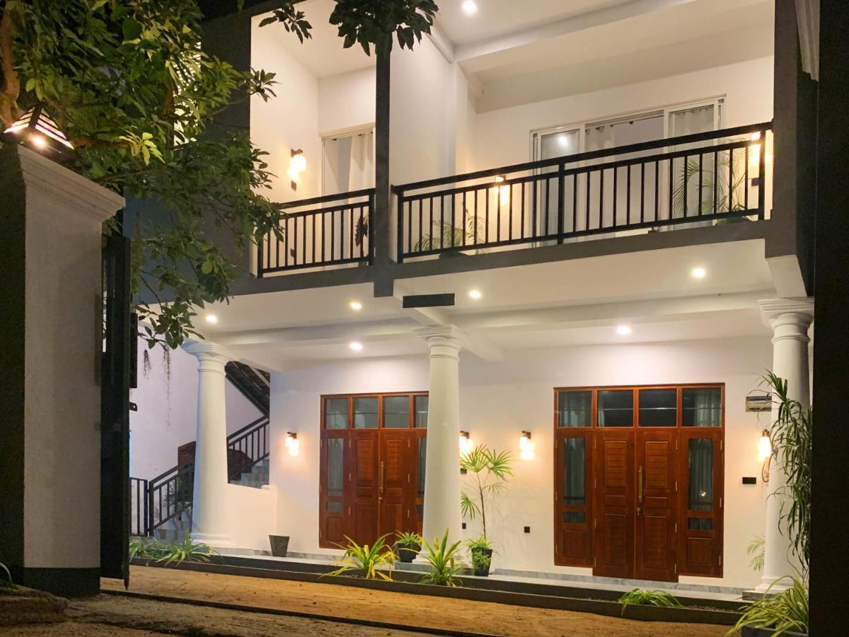 Golden Wave Hotel Ahangama Exterior photo